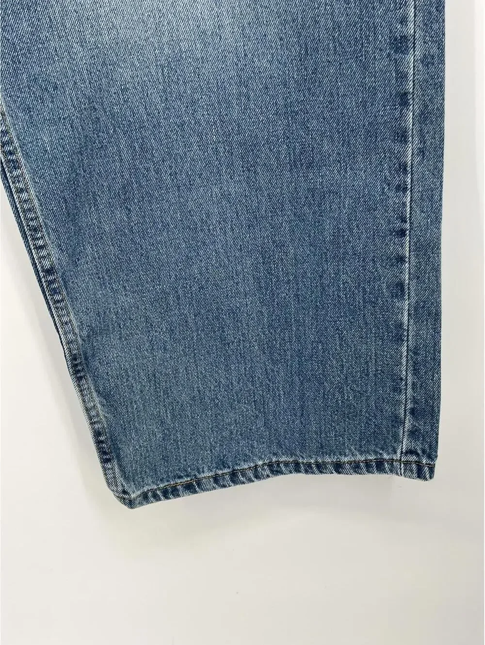 Levi's Men's‎ Blue Denim Jeans Size 25 Classic Fit Durable Cotton